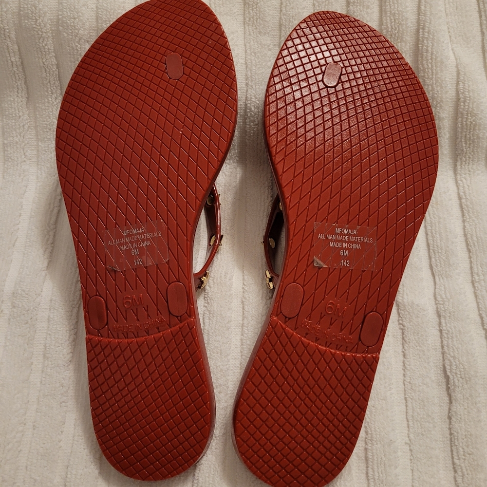 Marc Fisher Flip-Flop Thong Sandals - New! - Picture 3 of 5